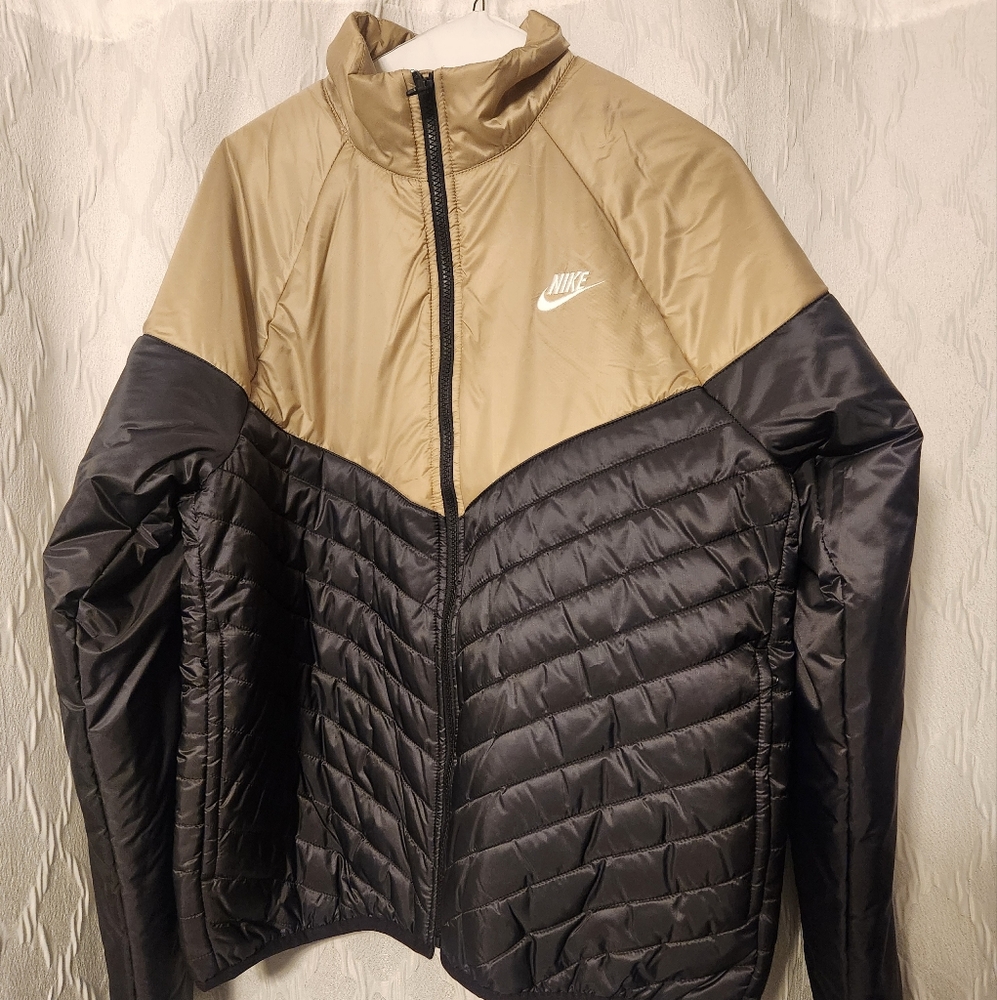 Nike ThermaFit jacket